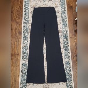 Aerie black yoga pants, medium